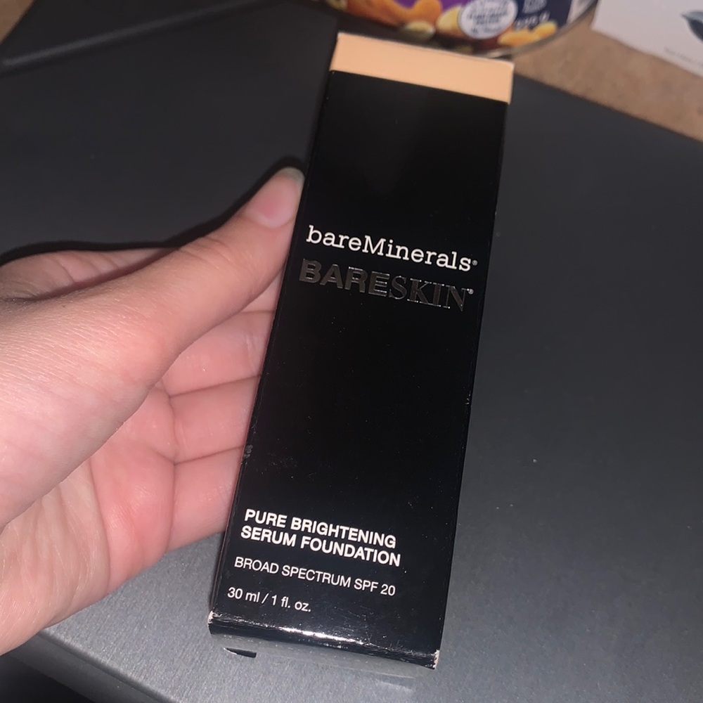 Bareminerals BareSkin Serum Foundation in Ivory